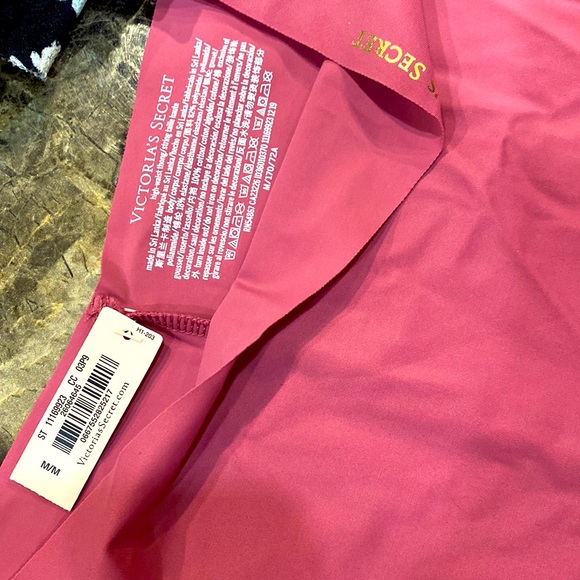 4 NWT pairs Victoria Secret high waisted thongs! - Picture 6 of 13